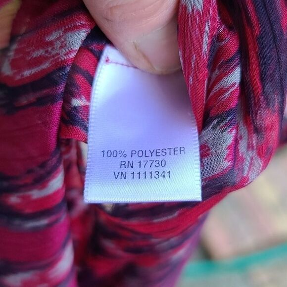 Converse sleeveless cowl neckline sheer blouse - Picture 5 of 5